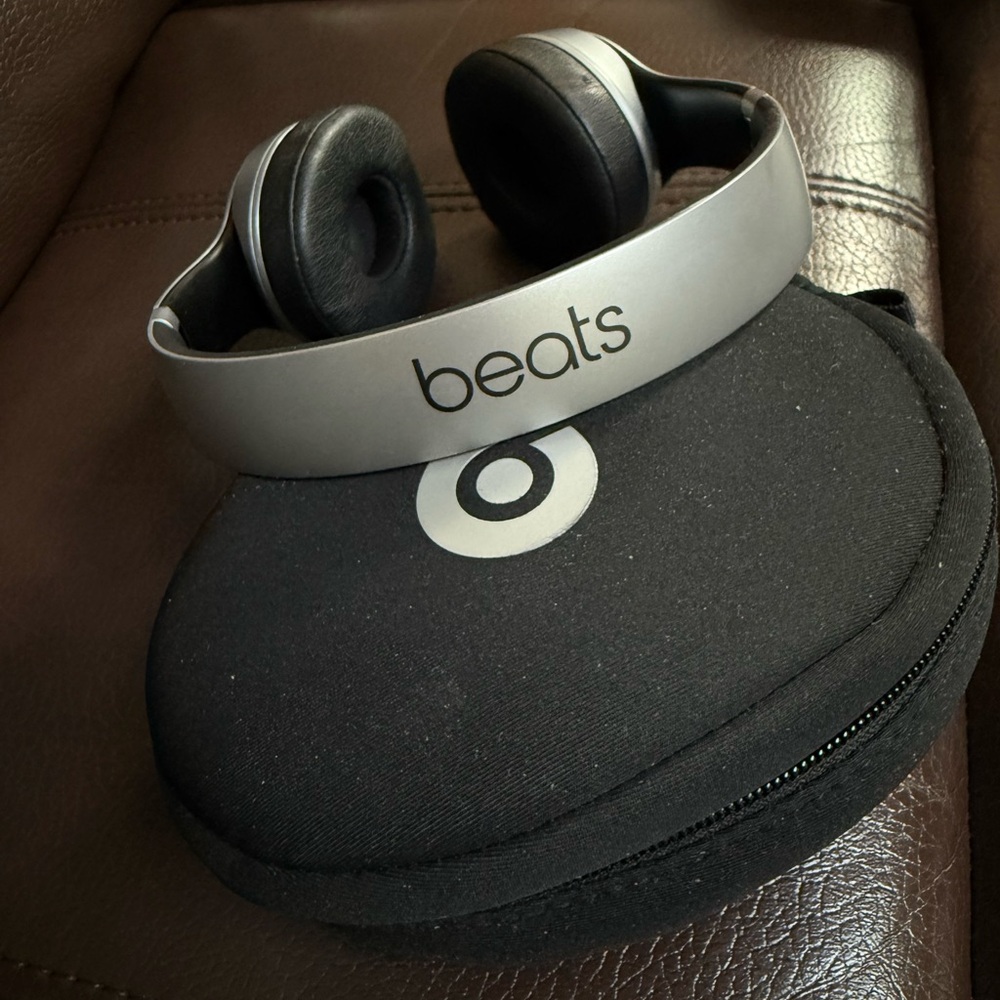 Beats by Dre Silver and Black On-Ear Headphones